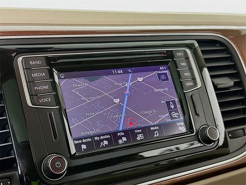 Used 2017 Volkswagen Beetle 1.8T SEL image 5