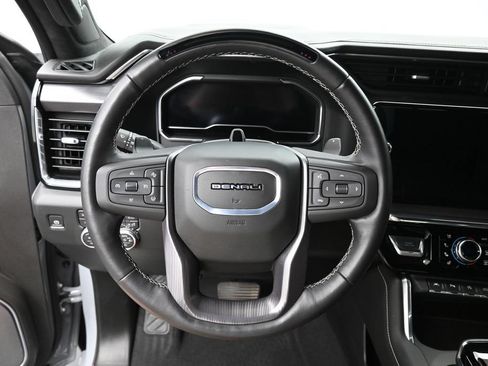 Used 2024 GMC Sierra 1500 Denali Ultimate AWD/4WD image 16