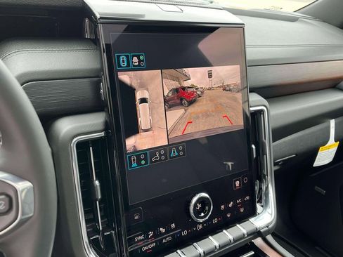 New 2026 GMC Yukon XL Denali w/ Sun & Power Step Package AWD/4WD image 30