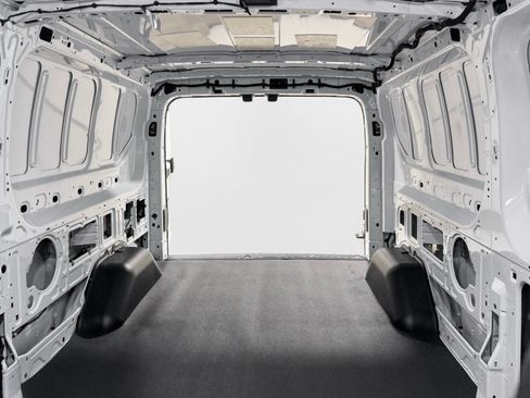 Used 2024 Ford E-Transit Low Roof RWD image 24