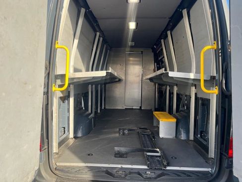 Used 2019 Mercedes-Benz Sprinter 170 image 9