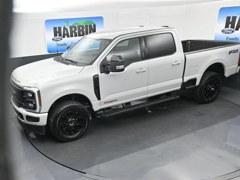 New 2026 Ford F250 Lariat w/ Black Appearance Package AWD/4WD image 23