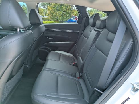 Used 2022 Hyundai Tucson Limited w/ Cargo Package FWD image 13