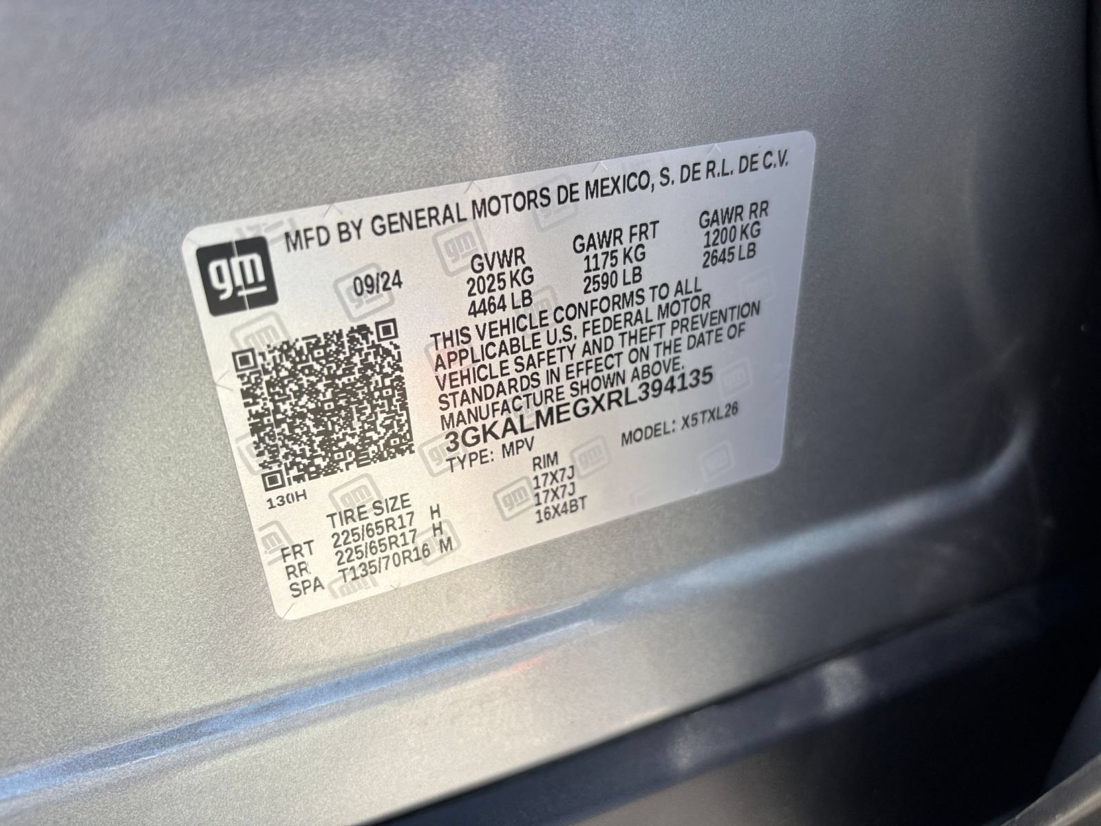 Used 2024 GMC Terrain SLE FWD image 27