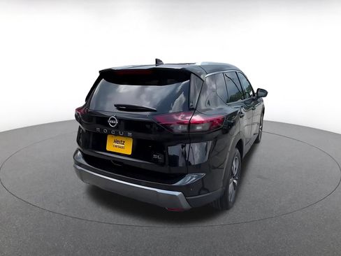 Used 2026 Nissan Rogue SL FWD image 13