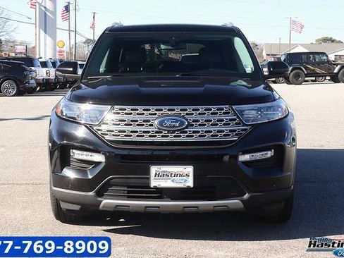 Used 2022 Ford Explorer Limited w/ Equipment Group 301A image 2