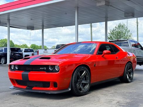 Used 2019 Dodge Challenger SRT Hellcat Redeye RWD image 6
