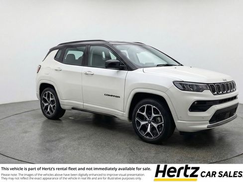 Used 2025 Jeep Compass Limited image 1