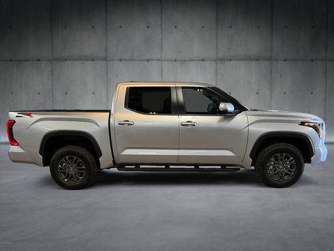 Used 2025 Toyota Tundra SR5 w/ SR5 Convenience Package AWD/4WD image 6