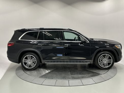 Certified 2025 Mercedes-Benz GLS 450 4MATIC image 8