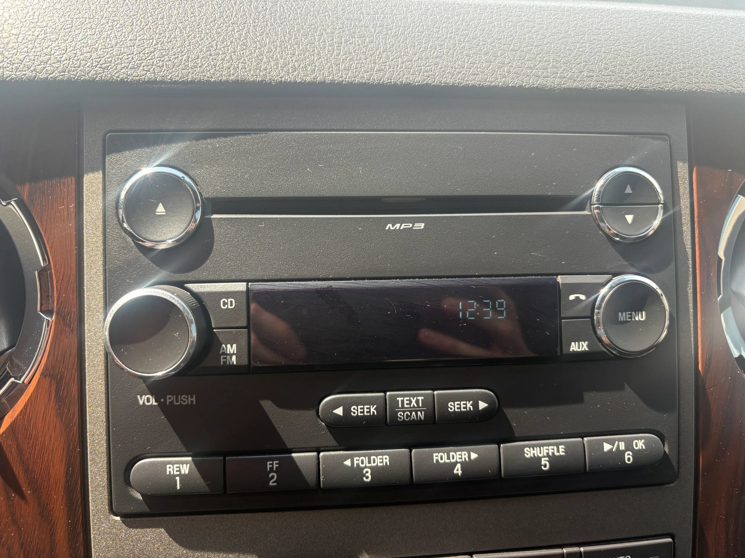 Used 2011 Ford F250 Lariat w/ Lariat Interior Pkg RWD image 31