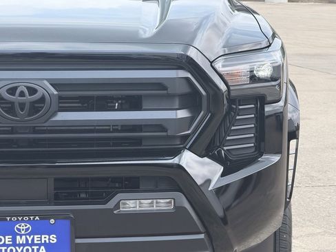 Used 2026 Toyota Tacoma SR5 RWD image 4