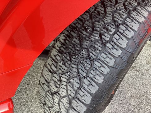 Used 2023 Ford F150 XLT w/ Equipment Group 302A High image 10