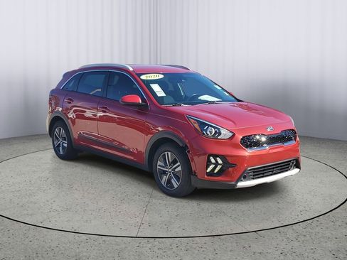 Used 2020 Kia Niro LXS image 2