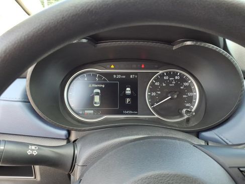 Certified 2024 Nissan Versa SV w/ Trunk Package FWD image 7