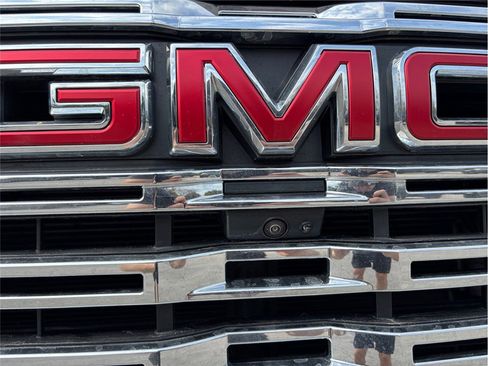 Used 2022 GMC Sierra 1500 Denali w/ Denali Reserve Package AWD/4WD image 15