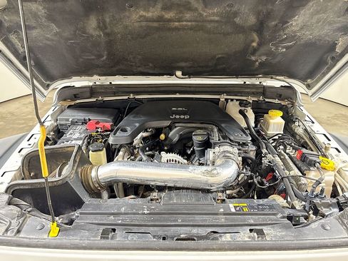 Used 2020 Jeep Gladiator Rubicon w/ Trailer Tow Package image 26