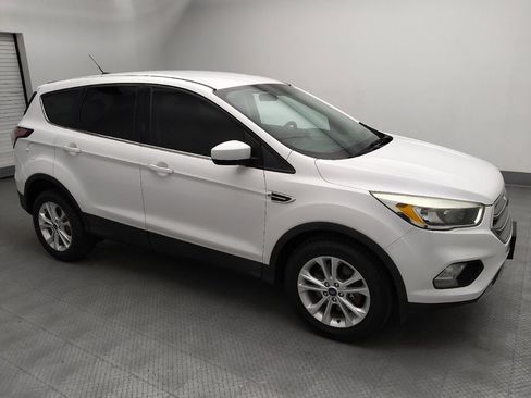 Used 2017 Ford Escape SE FWD image 11