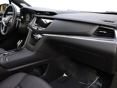 New 2025 Cadillac XT5 Sportv w/ Technology Package image 15