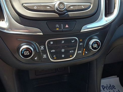 Certified 2023 Chevrolet Equinox LT AWD/4WD image 16