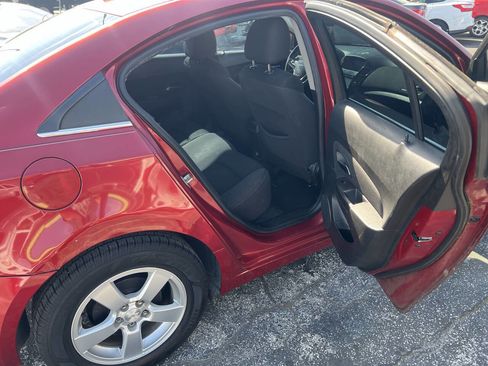 Used 2014 Chevrolet Cruze LT image 11