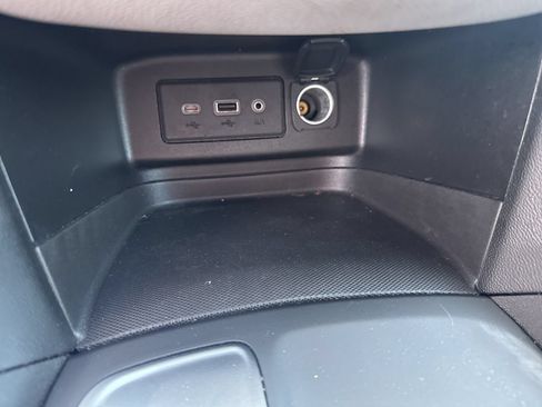Used 2020 Chevrolet Equinox LT FWD image 28