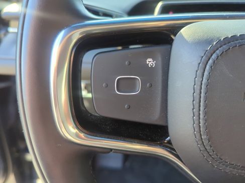 Used 2024 Lincoln Nautilus Premier w/ Jet Appearance Package image 14