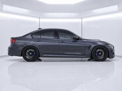 Used 2018 BMW M3 RWD image 3