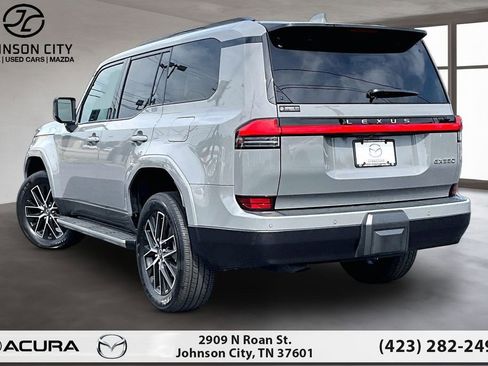 Used 2025 Lexus GX 550 w/ Accessory Package (2T) AWD/4WD image 13