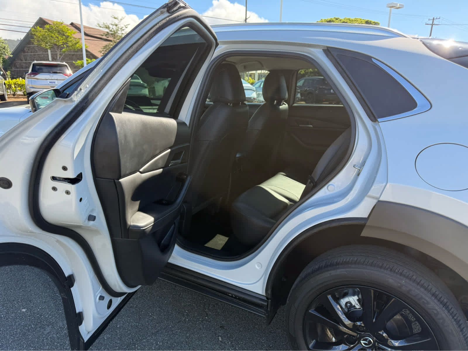 Used 2024 MAZDA CX-30 AWD 2.5 S w/ Select Sport Pkg image 9