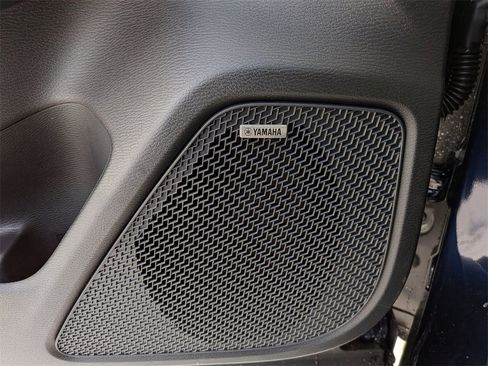 New 2026 Mitsubishi Outlander LE image 16