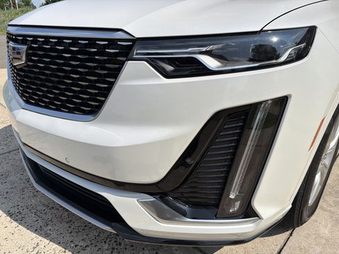 Used 2022 Cadillac XT6 Luxury FWD image 16