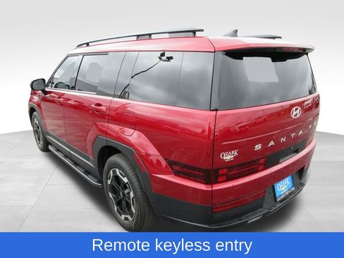 Used 2025 Hyundai Santa Fe SEL FWD image 3