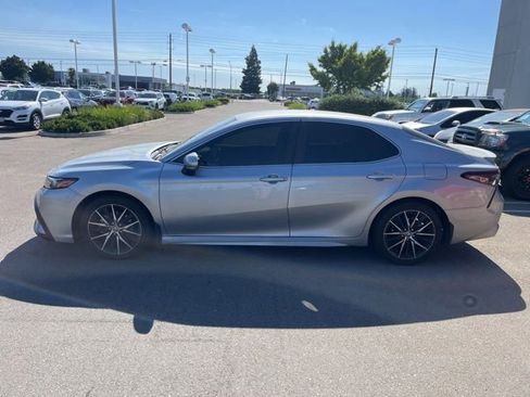Used 2023 Toyota Camry SE w/ Convenience Package FWD image 8