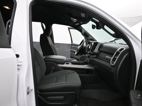 Used 2022 RAM 1500 Big Horn AWD/4WD image 18