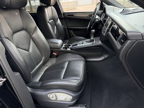 Used 2016 Porsche Macan S image 20