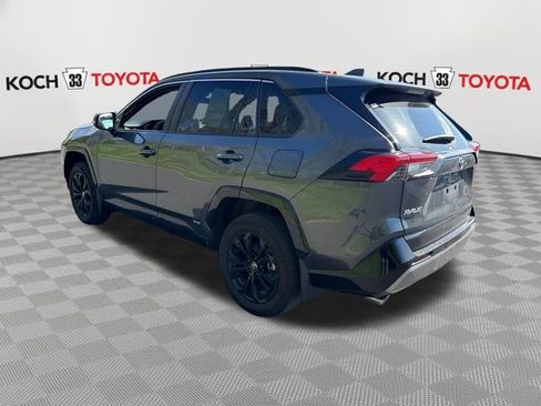 Used 2024 Toyota RAV4 SE w/ Convenience Package AWD/4WD image 6