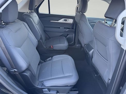 New 2026 Ford Explorer Active image 30