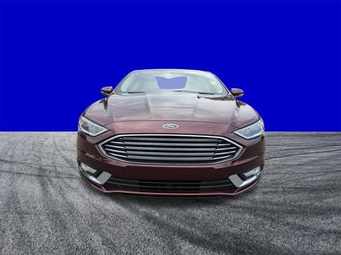 Certified 2017 Ford Fusion SE w/ Fusion SE Technology Package FWD image 9
