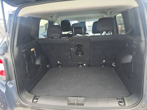 Used 2020 Jeep Renegade Latitude w/ Popular Equipment Group FWD image 22