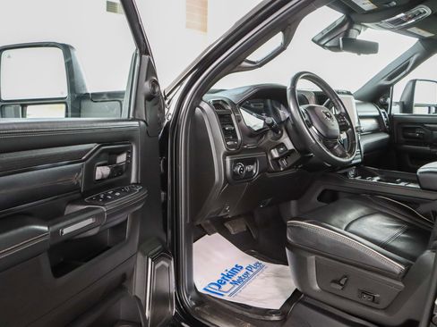 Used 2023 RAM 2500 Limited image 3