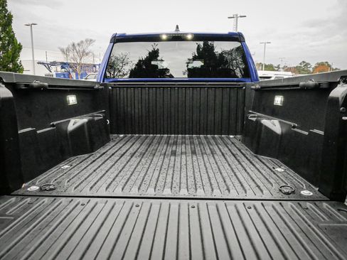 Used 2025 Toyota Tacoma TRD Off-Road image 30