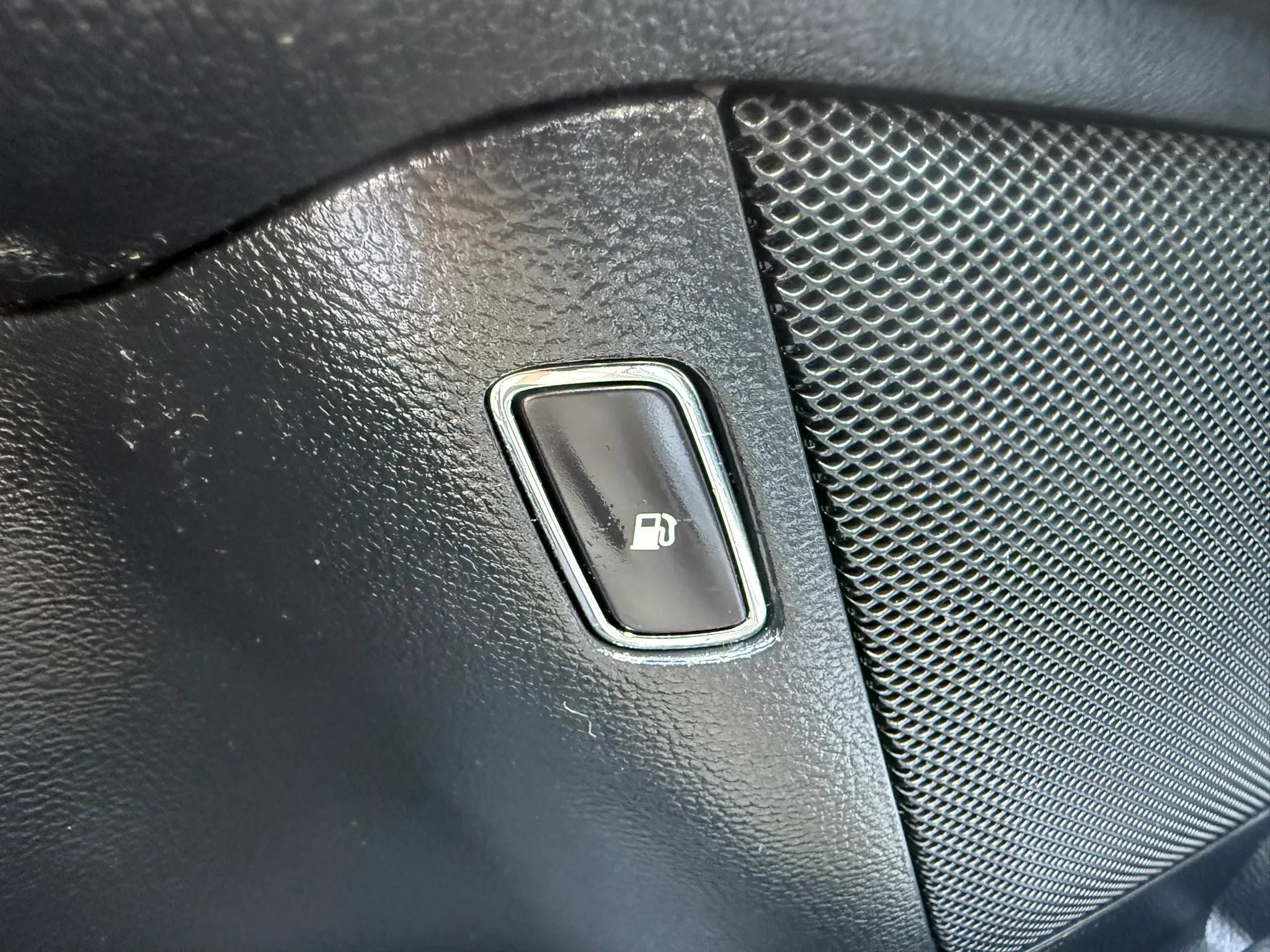 Used 2018 Ford Fusion S FWD image 37