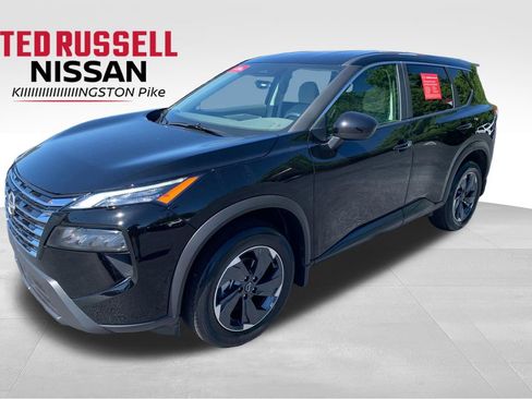 Used 2025 Nissan Rogue SV FWD image 1