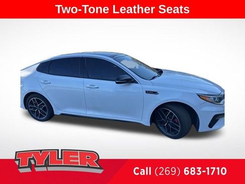 Used 2020 Kia Optima SX image 2