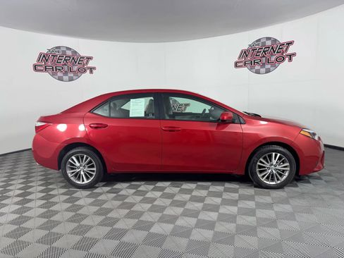 Used 2015 Toyota Corolla LE image 8