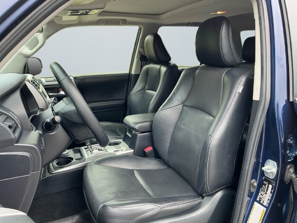 Used 2023 Toyota 4Runner Limited AWD/4WD image 10