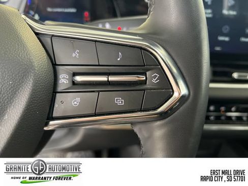 Used 2025 Chevrolet Equinox LT w/ Convenience Package II FWD image 33