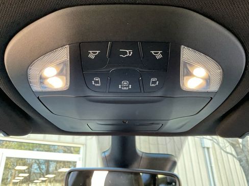 New 2026 Chrysler Pacifica Select image 22