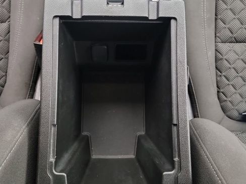 Used 2020 Chevrolet Blazer LT image 24